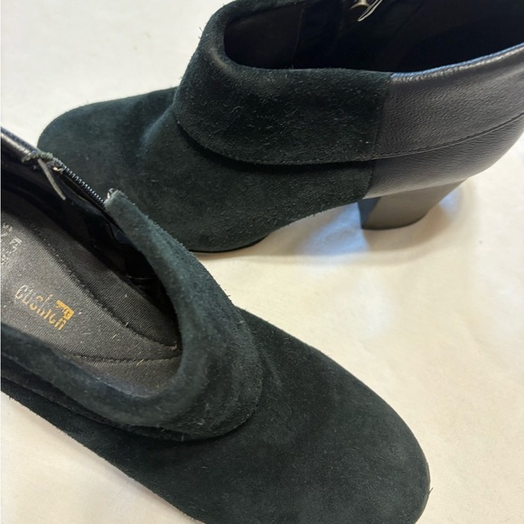 Elegant Black Women's Shoes - Picture 6 of 10